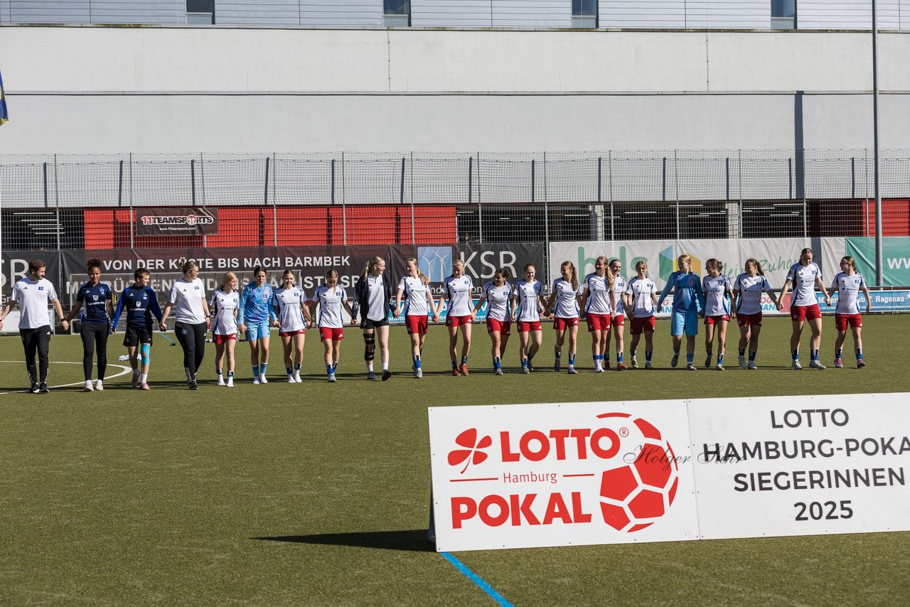 Bild 54 - wBJ Lotto Pokal Finale  Eimsbuetteler TV - Hamburger SV : Ergebnis: 0:3